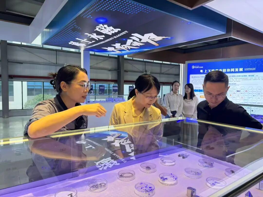 鹰潭高新区党群工作部到EBET易博·(中国集团)首页官网考察交流